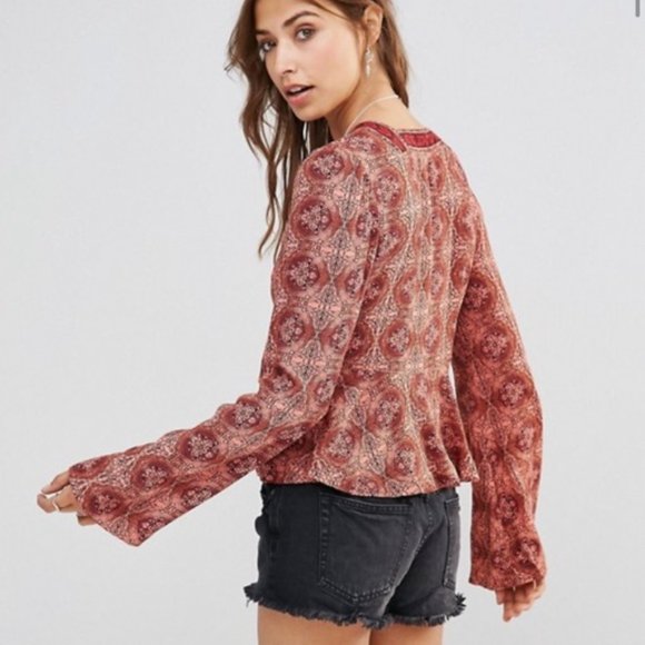 Bell Sleeve Time Of Your Life Boho Tie Front Top - Picture 3 of 8